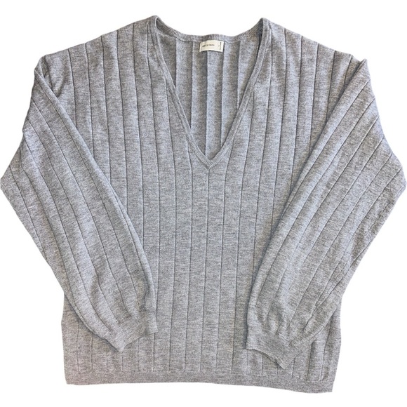 Gentle Fawn Gray Pullover Sweater - Picture 1 of 4